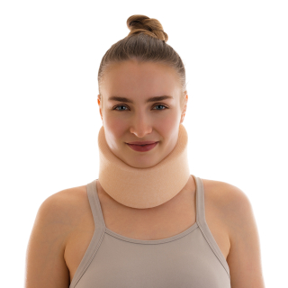 Krční límec anatomický Sanomed 101, výška 9 cm, barva tělová